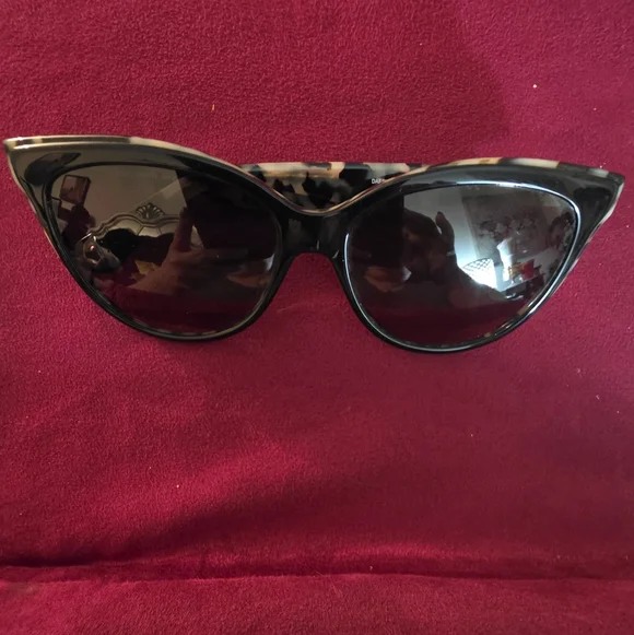 NEW Kate Spade Black With Tortoise Rim And Temple Cat-Eye Sunglasses - Picture 2 of 6